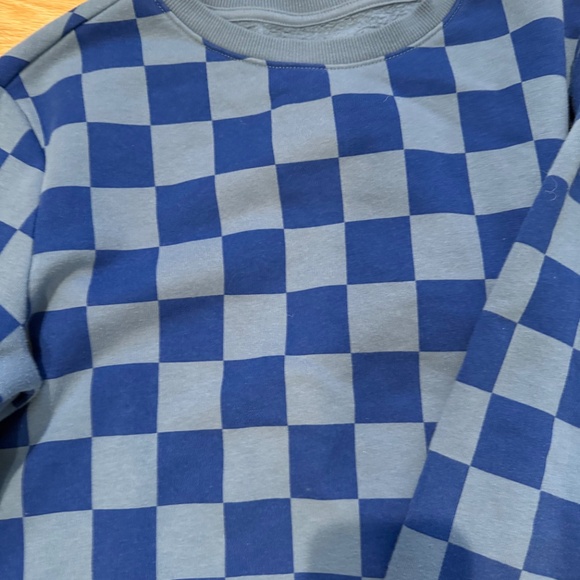 Cat & Jack Boys XL Lot (2 NWT Long Sleeve T's & 2 Sweatshirts) - Picture 6 of 8